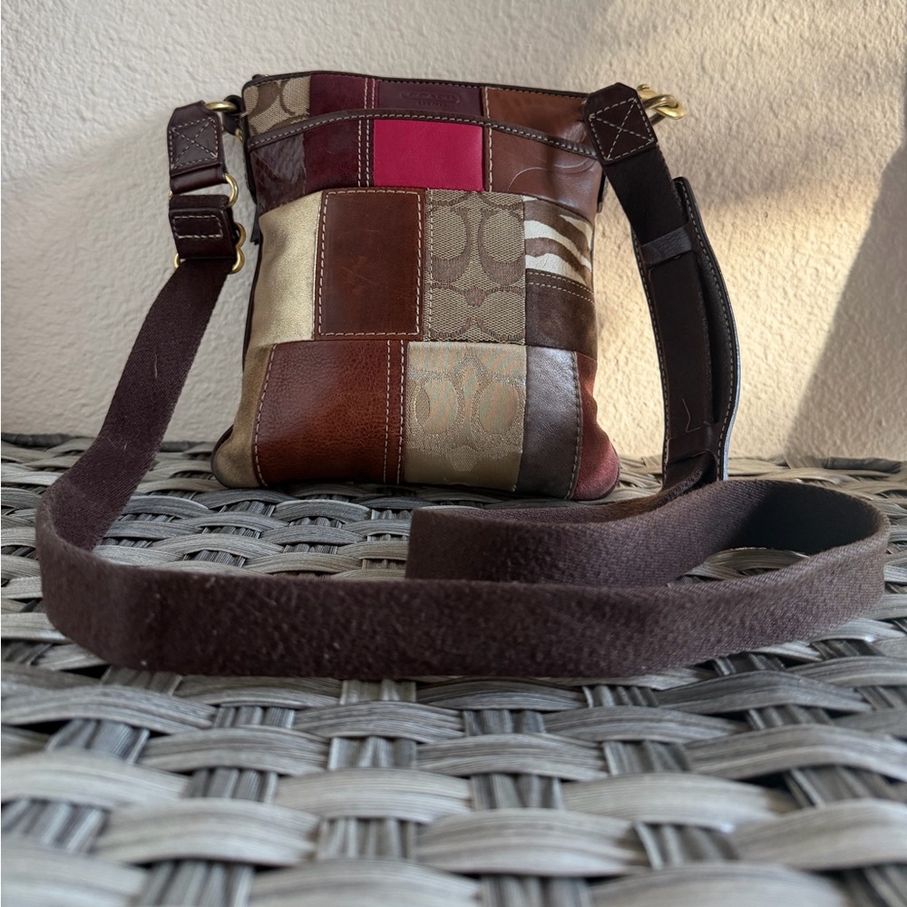 Coach Patchwork Crossbody Swingpack – Multicolor Leather & Suede Mix - Picture 10 of 16